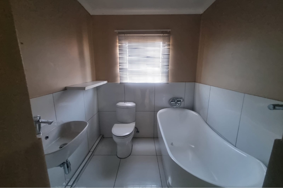 3 Bedroom Property for Sale in Ellaton North West